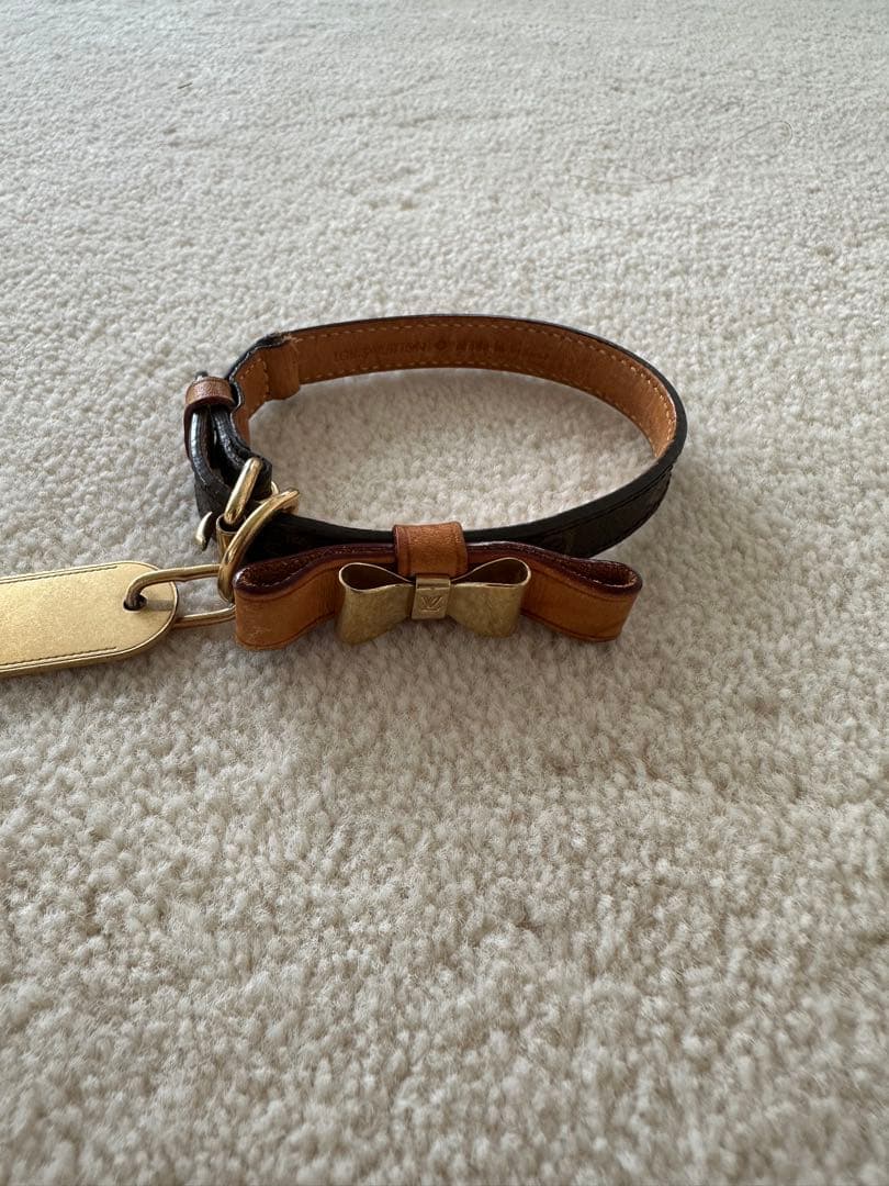 ルイ・ヴィトン　リボン付きレザー製　首輪＆リード
