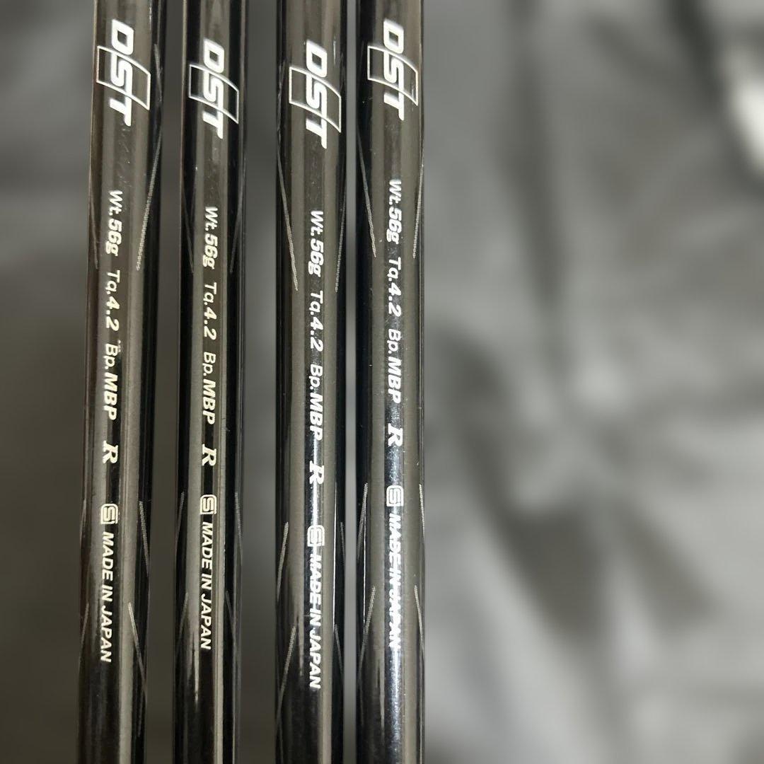 ゼクシオ8&12アイアン5本硬さＲとパター