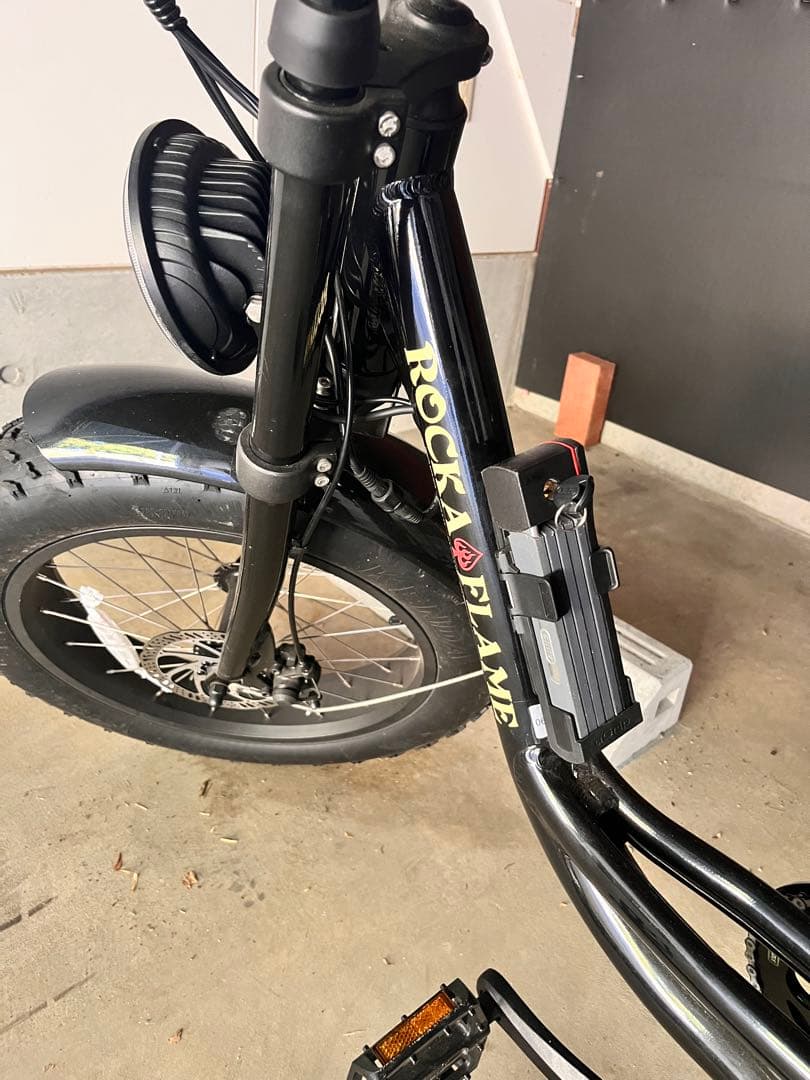 ロカフレーム　ROCKA FLAME 黒　ブラック　アシスト自転車　チャリ