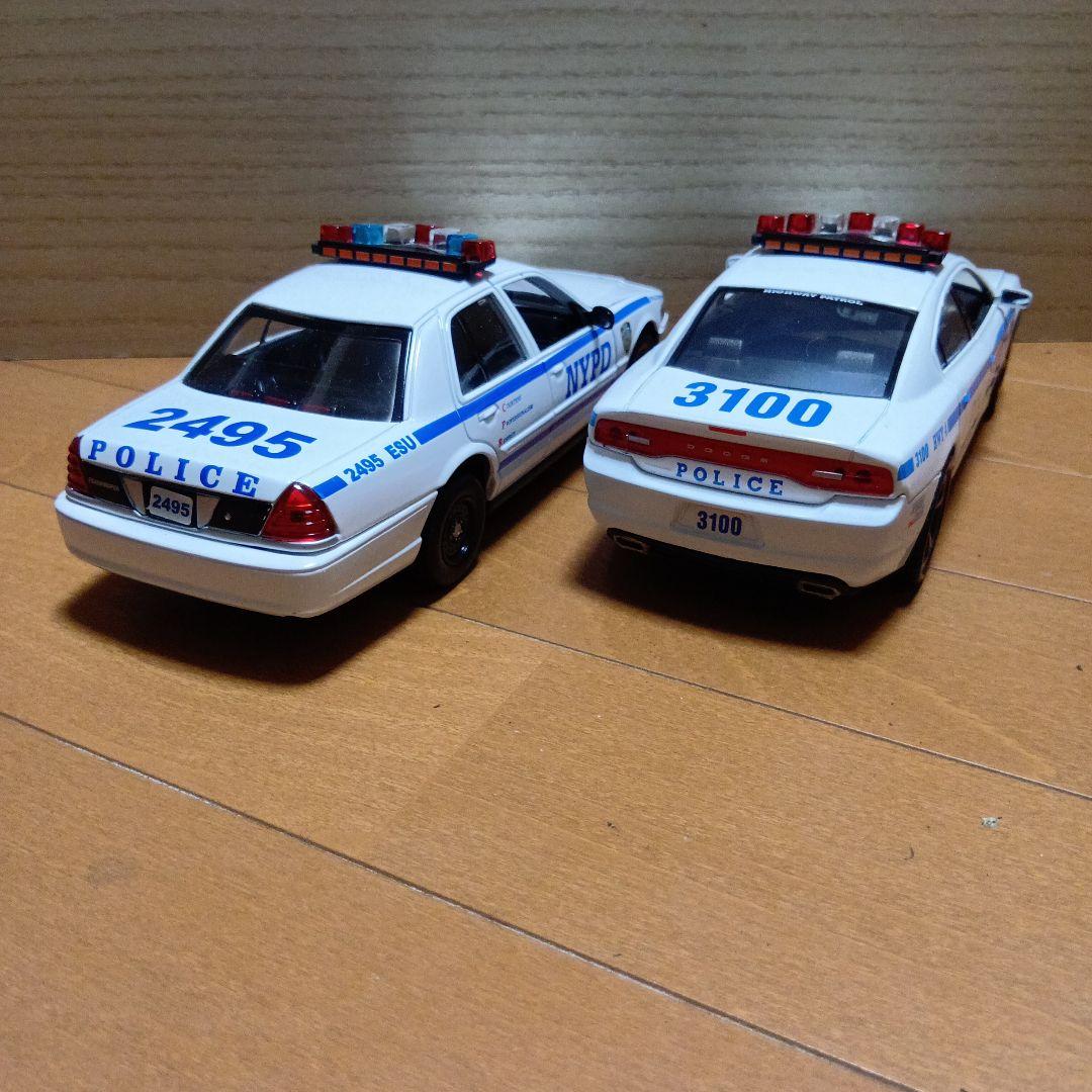 CHP ＆ NYPD 1/24 ミニカー 4台セット
