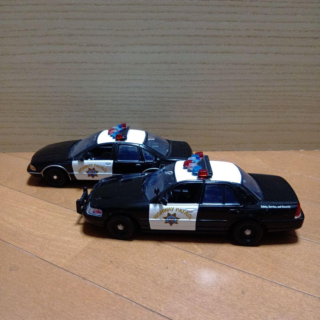 CHP ＆ NYPD 1/24 ミニカー 4台セット