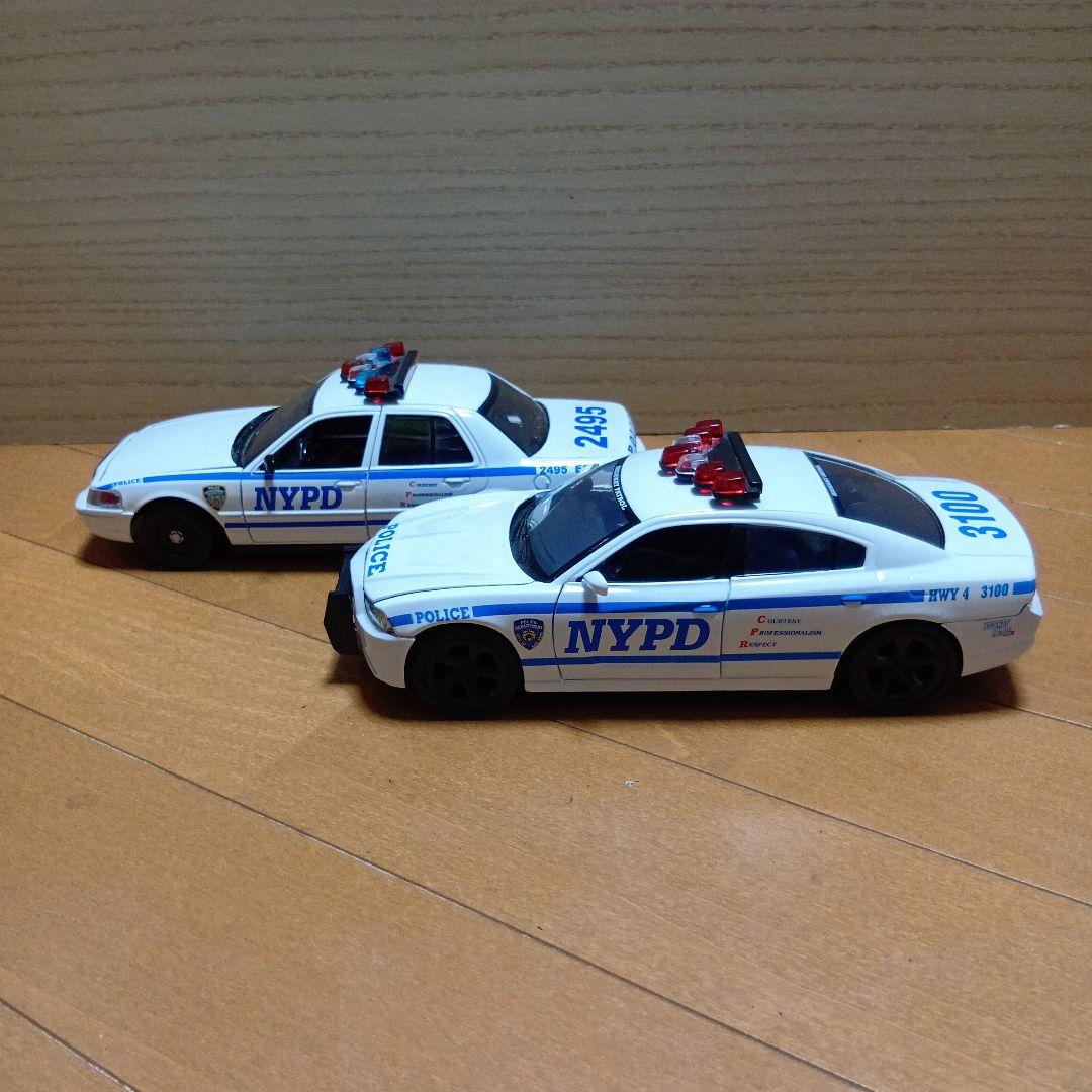CHP ＆ NYPD 1/24 ミニカー 4台セット