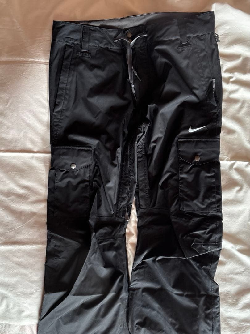 【未使用品】NIKE スノーボードウェア上下セット＋ベスト