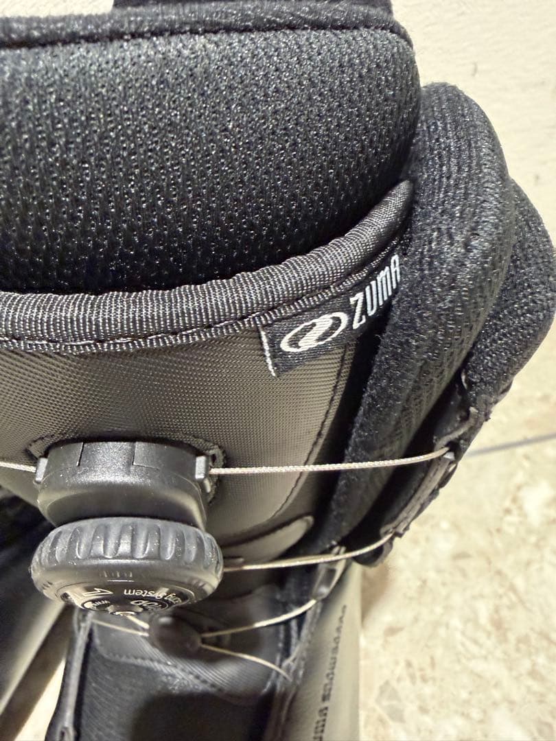 【ZUMA】BOA スノーボードブーツ 27.0cm 試着のみ