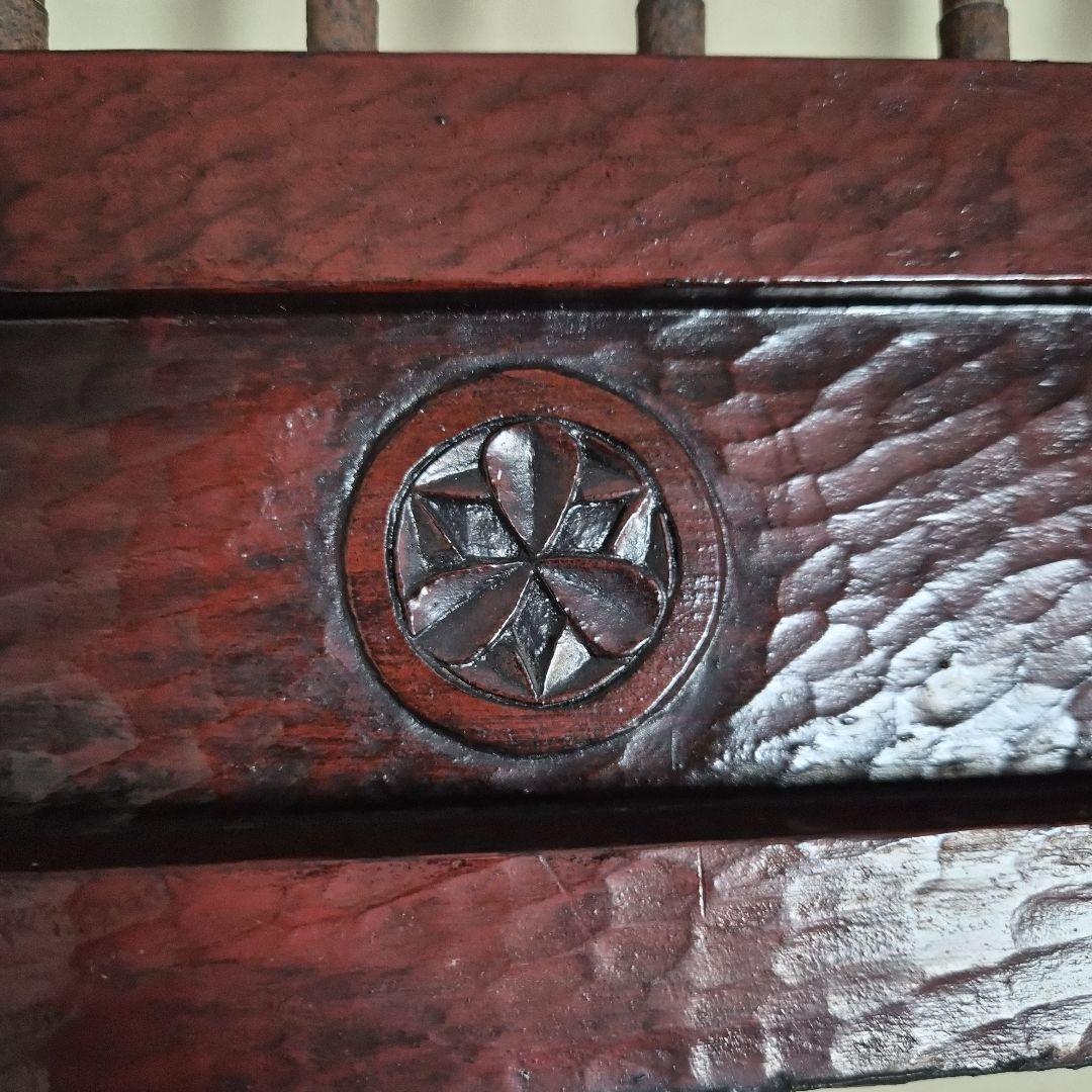 鎌倉彫のような【矢衝立】