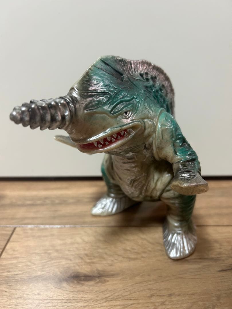 グビラ　gumtaro one up 後藤彩色所