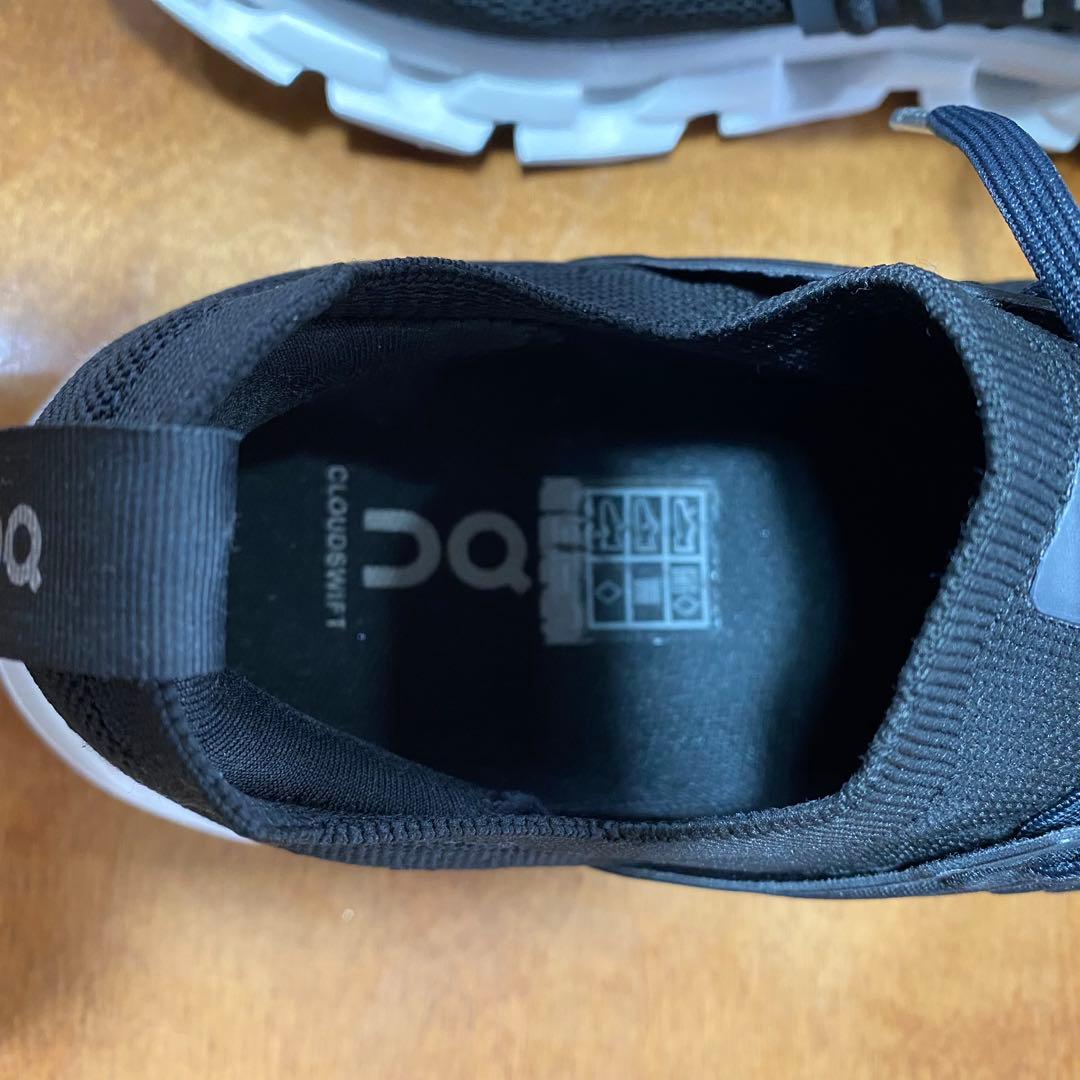 オン on クラウドスイフト cloudswift 27.5cm 黒