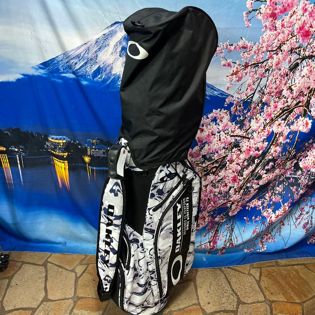 寶BT-1052 OAKLEY オークリー 白黒 キャディバッグ