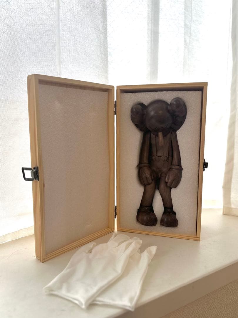 kaws small lie KAWS SMALL LIE WOOD カウズ