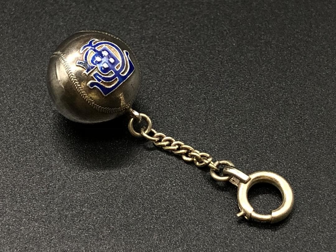 【 116年前のMLBキーホルダー 】 1909年　銀鍍金ボール型