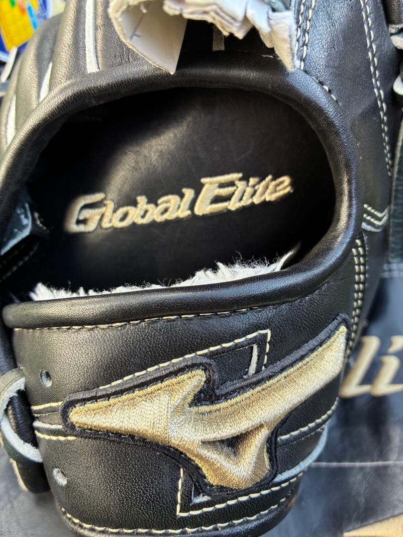Global Elite ブラック 少年軟式グローブ　ミズノ 投手　右投げ