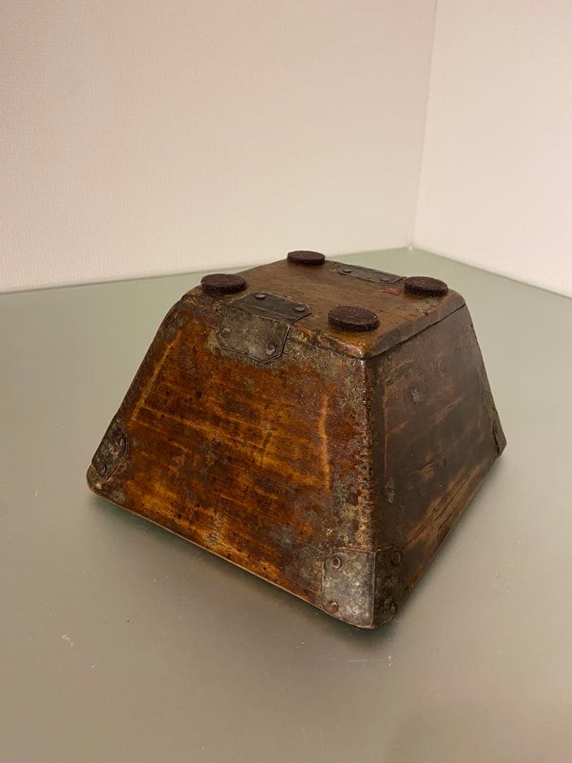 中国 古木製四角器 金属角付 湖心亭取扱 古民具