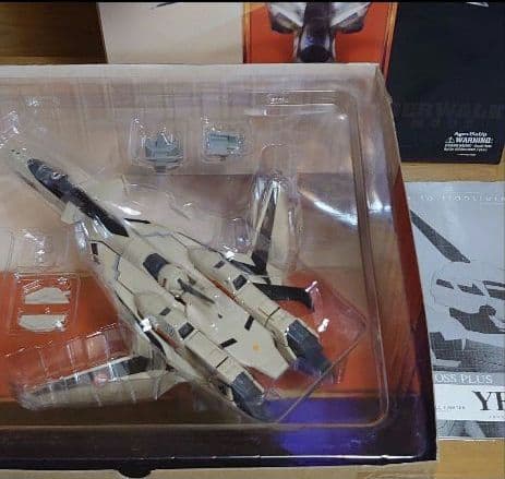 やまとMACROSSPLUSマクロスプラスYF-19イサムダイソン搭乗機 中古品