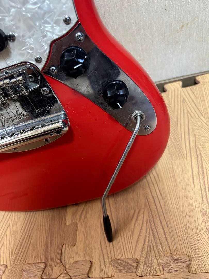 生産完了　Squire ムスタング　フェイスタレッド