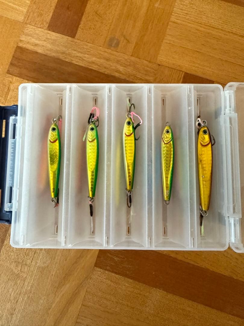 【特価】TGベイト等、中古高価メタルジグ10個セット（60g〜80g）ケース付き