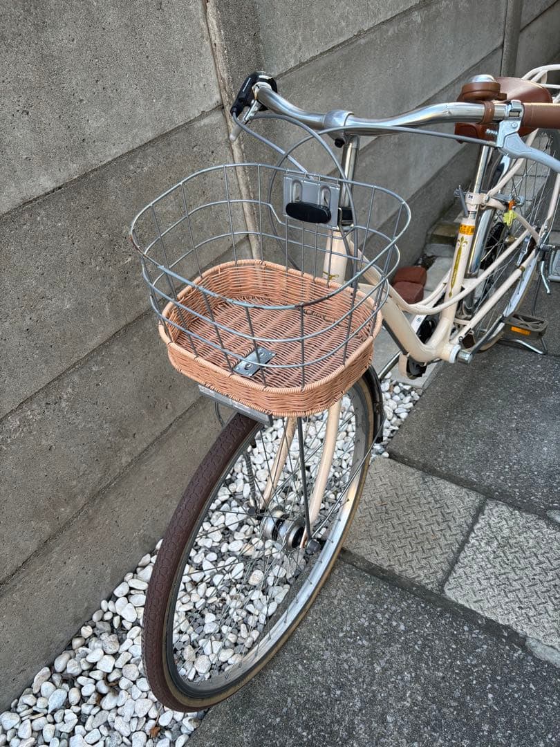シティサイクル ベージュ 前カゴ付き　26インチ