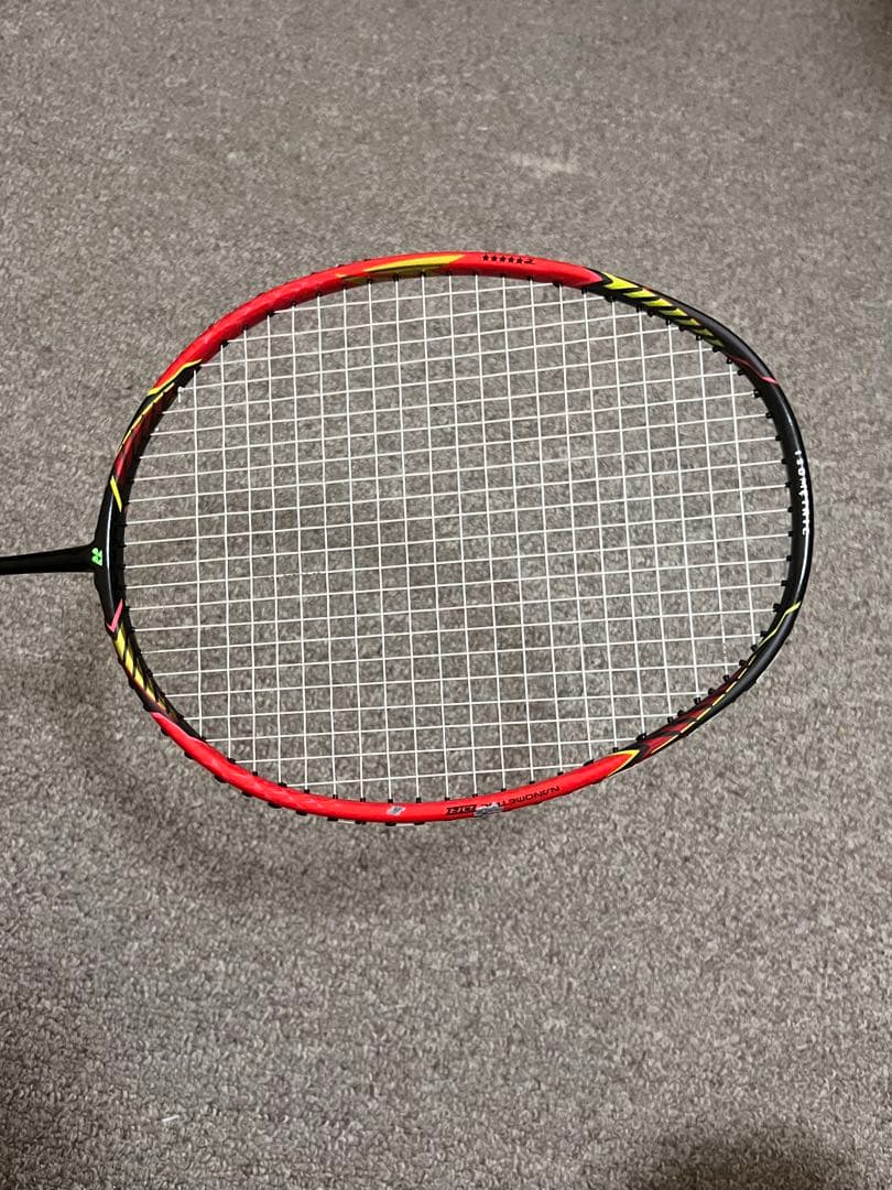 ラケット YONEX VOLTRIC LD-FORCE LIN DAN 4UG5