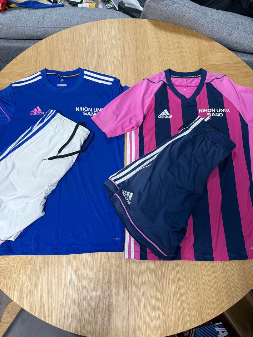 佐野日大高校サッカー部　ユニフォームピンク青セット