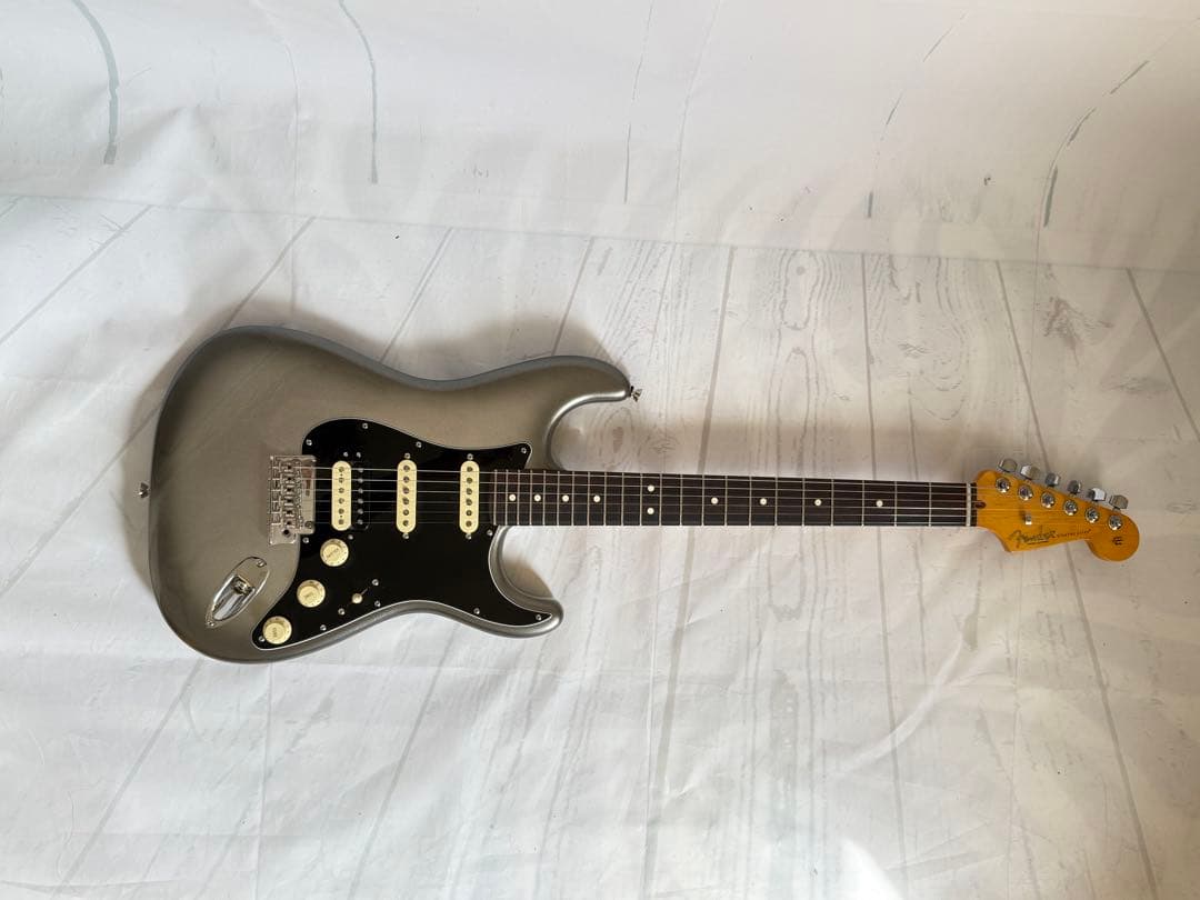 ギター AmericanProfessional II Stratocaster HSS