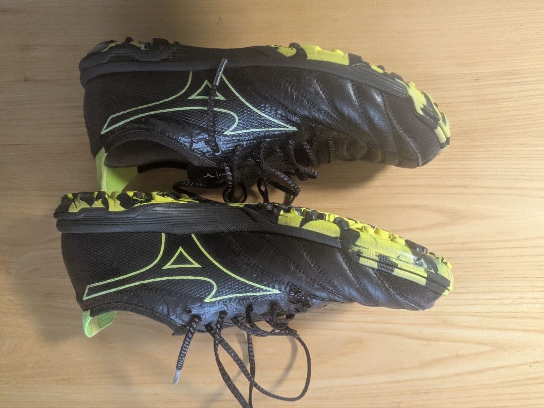 Mizuno Morelia Neo トレーニングシューズ