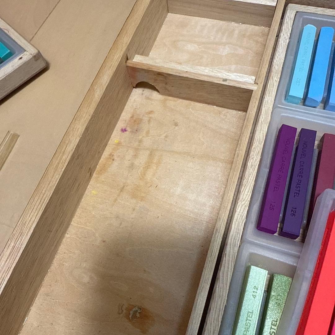 ヌーベルカレーパステル 150色セット 木箱入り