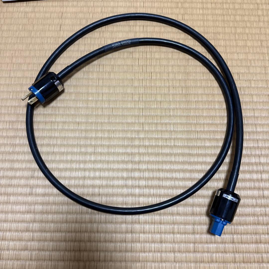 oyaide電源ケーブルBLACK MAMBA-α V2 1.8mオヤイデ