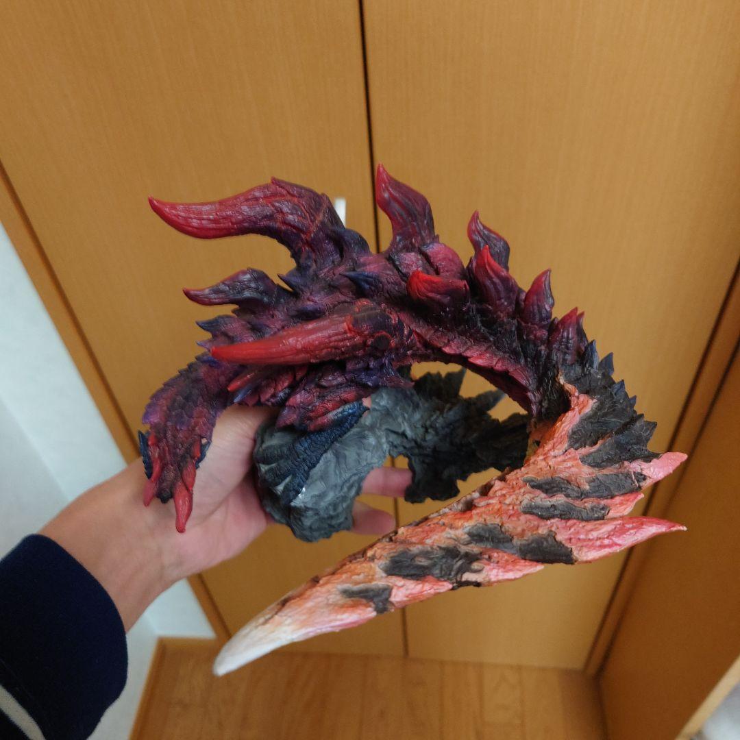 大幅値下げ モンスターハンター　クリエイターズモデル　燼滅刃ディノバルド