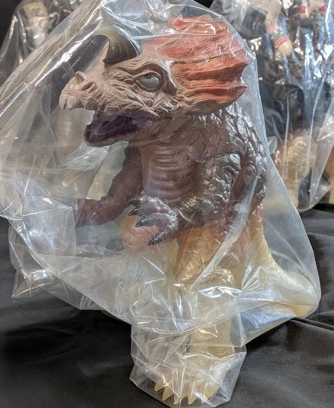 ミクラス「ウルトラセブン」カプセル怪獣（ＣＣＰ）ソフビフィギュア未開封