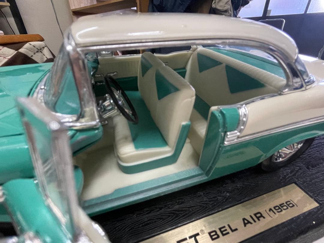 シボレー　ベルエア　1/18 箱あり　美品(1956) ダイキャストメタル