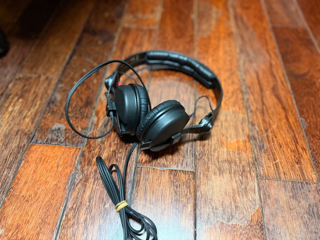 美品 国内正規品 Sennheiser ゼンハイザー HD 25 DJ