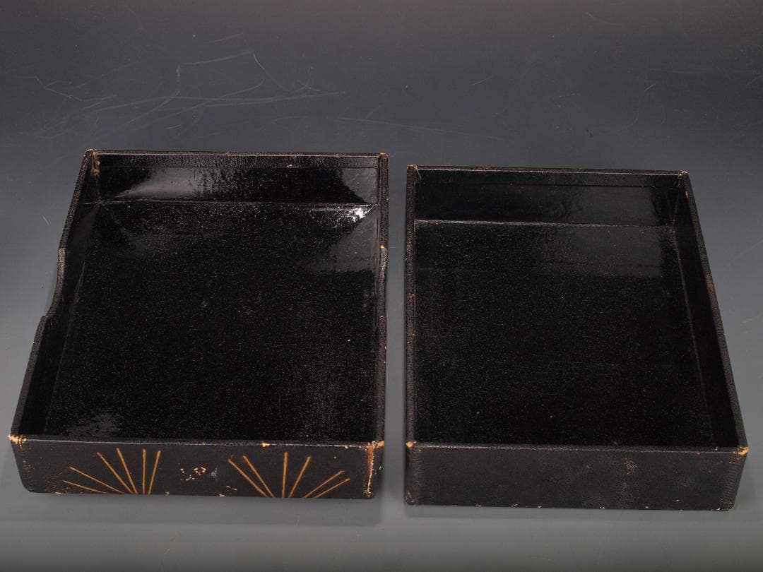 旧家蔵出品　江戸以前の物入れ　金塗？　激安骨董品 X584A11-4