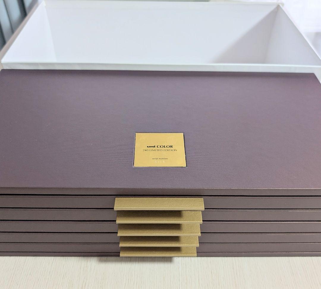 UNI 240色 色鉛筆セット COLOR240 LIMITED EDITION