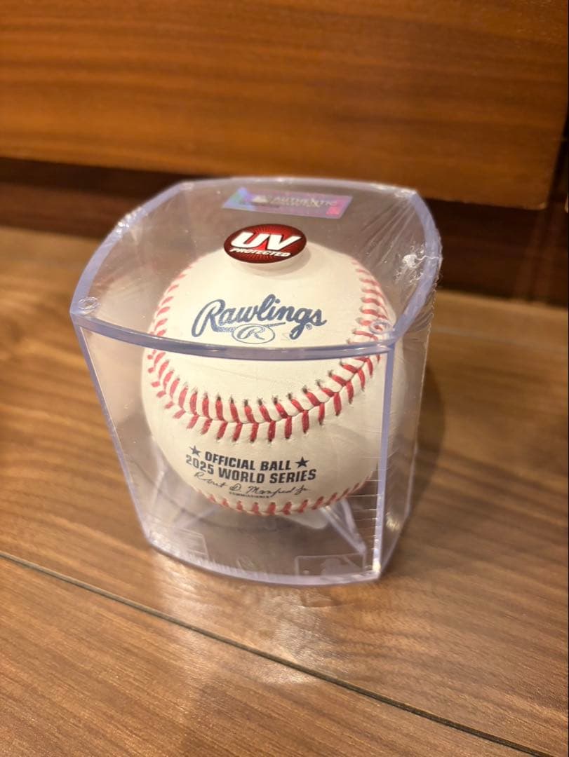【最新版】公式サイトでは売り切れ❗️2025 World Series 公式球