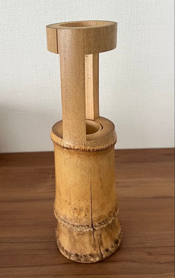 置筒竹花入 吹貫 茶道 箱付き 箱書き有 年代物 アンティーク 竹一重切花入