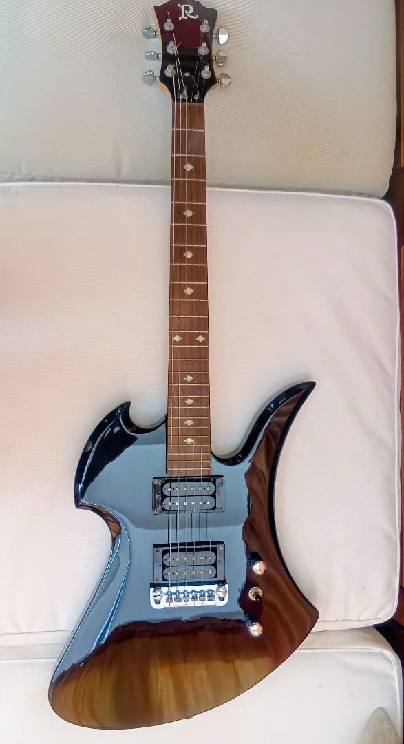 早い者勝ち！　BCリッチ　モッキンバード　ギター　　オリジナルソフトケース付き