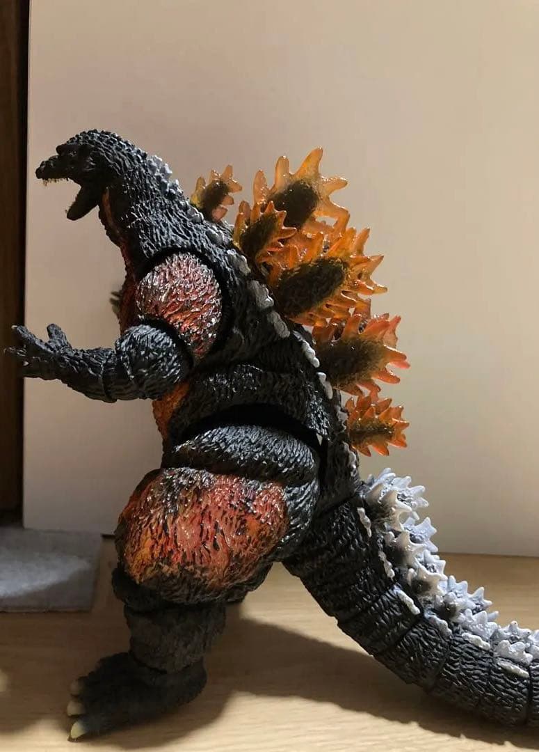 S.H.monsterarts ゴジラ 1995 バーニングゴジラ