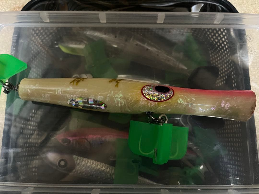 貝田ルアー　トランペット200 アバロン