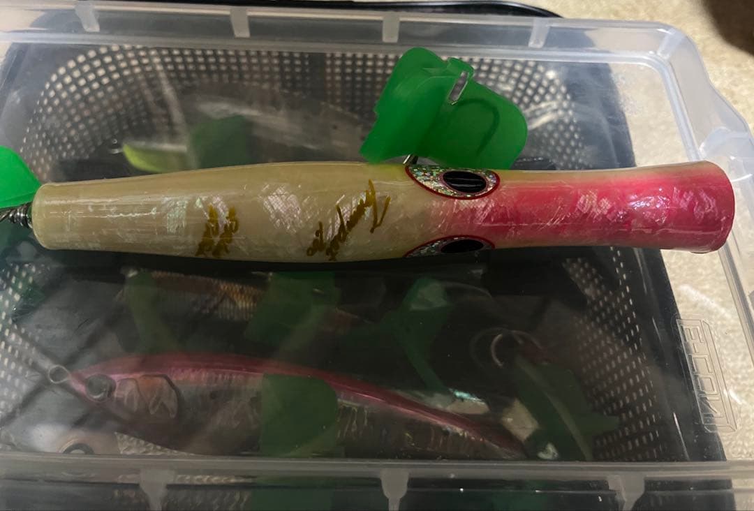 貝田ルアー　トランペット200 アバロン