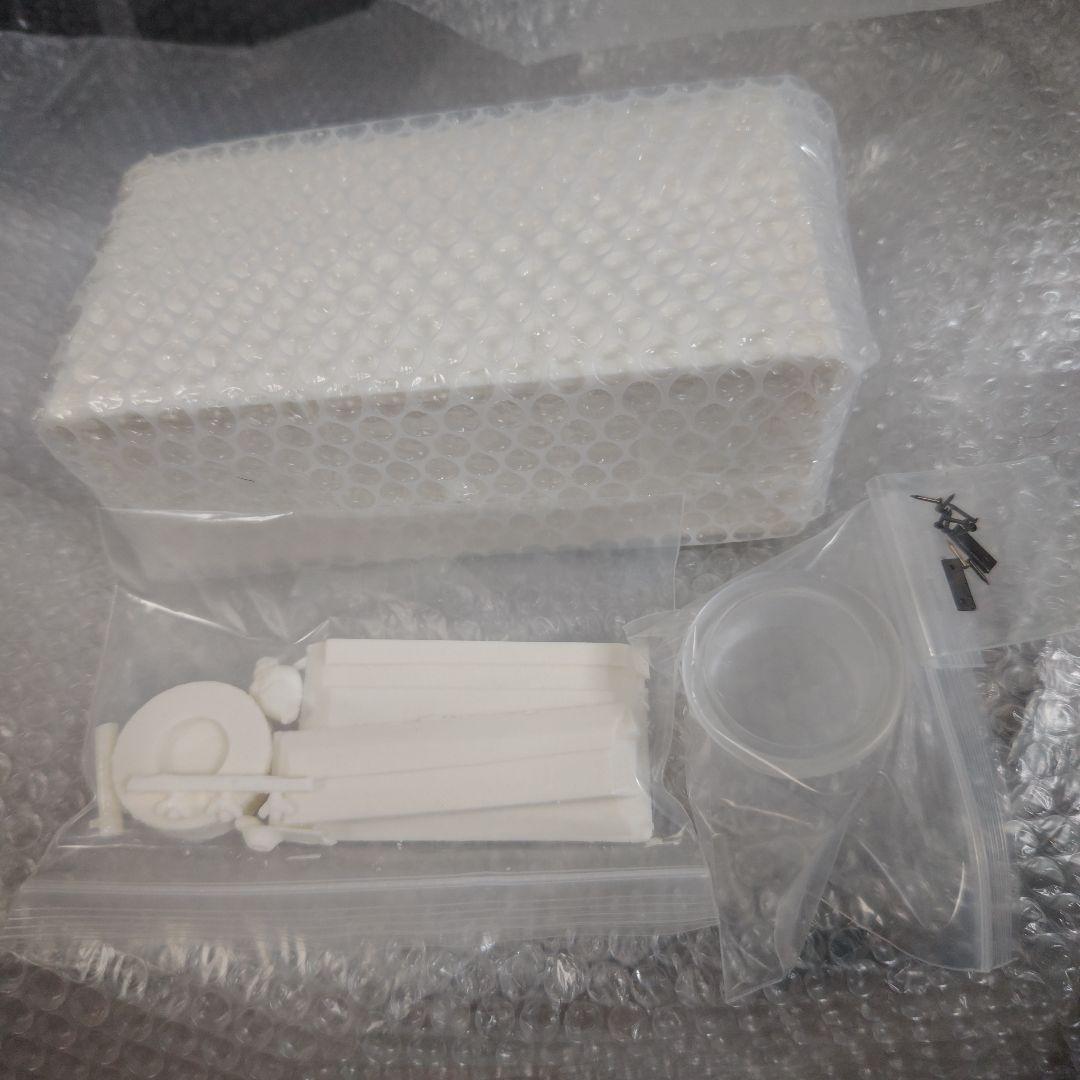 痛快娯楽劇場　リーゼンドルフ博士の研究装置　ガレージキット　未組立　バラゴン