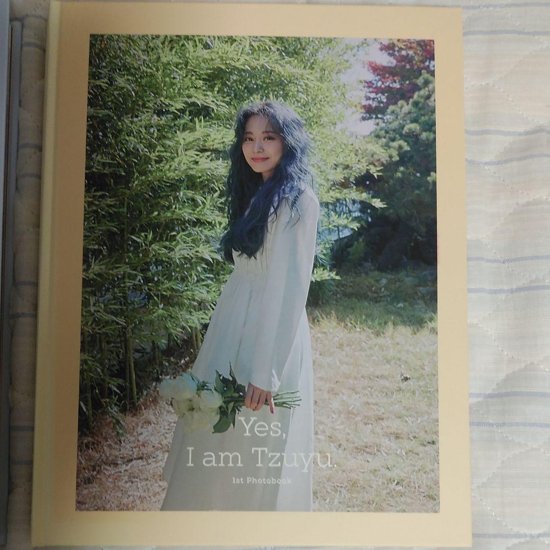 TWICE ツゥイ写真集Yes,I am Tzuyu 1st photBK2種類