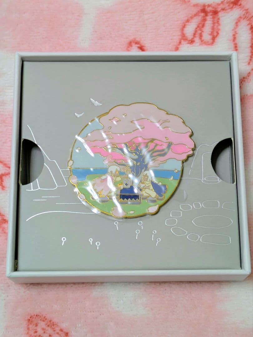 Sky 星を紡ぐ子どもたち 花笑むティーセット ピンバッジ