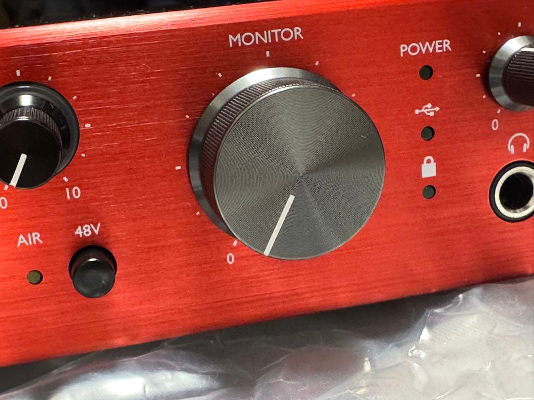 【ほぼ新品】focusrite clarett+ 2pre