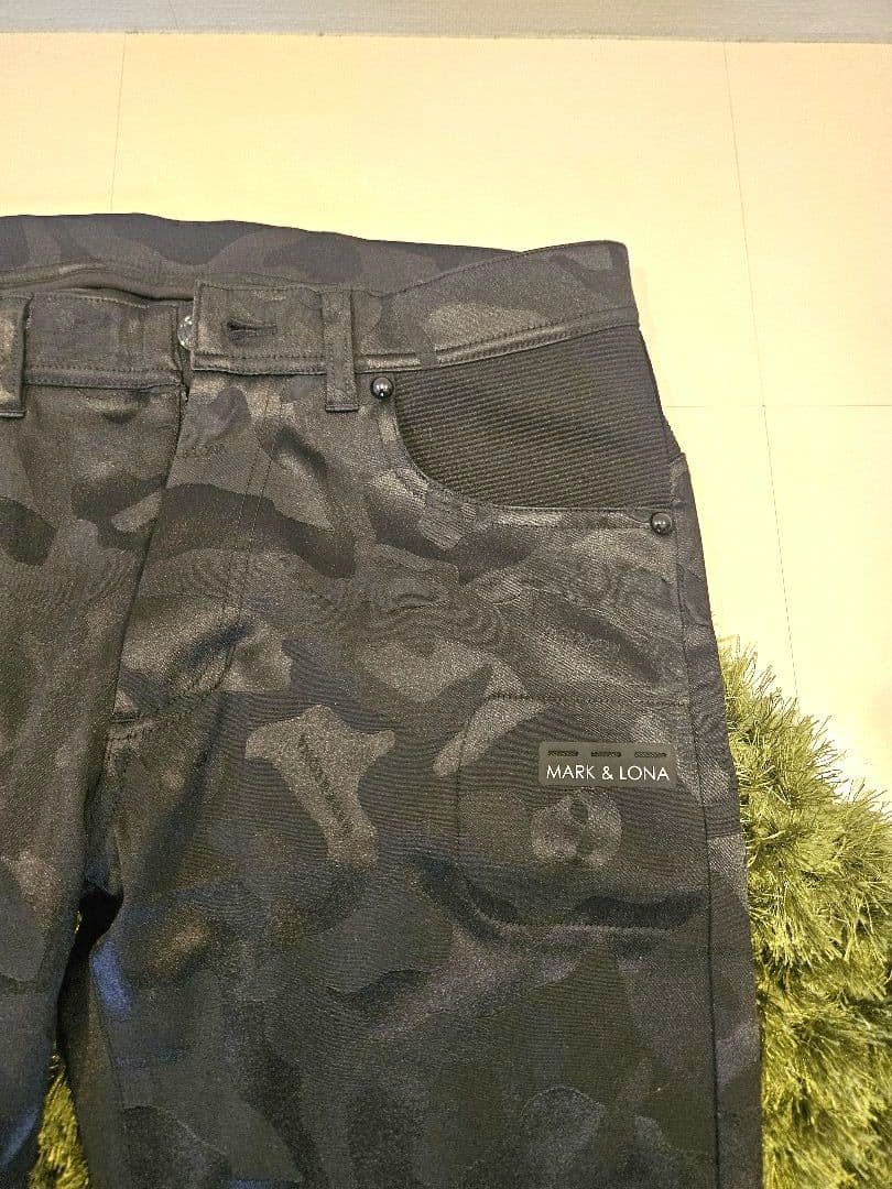 MARK & LONA スカル刺繍 ブラックパンツ