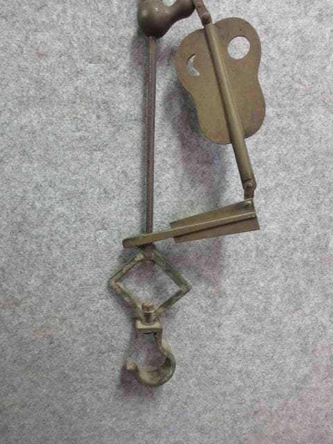 自在鉤 [B23546] 銅製 軍配 扇 鉄製 心棒 囲炉裏 古民具