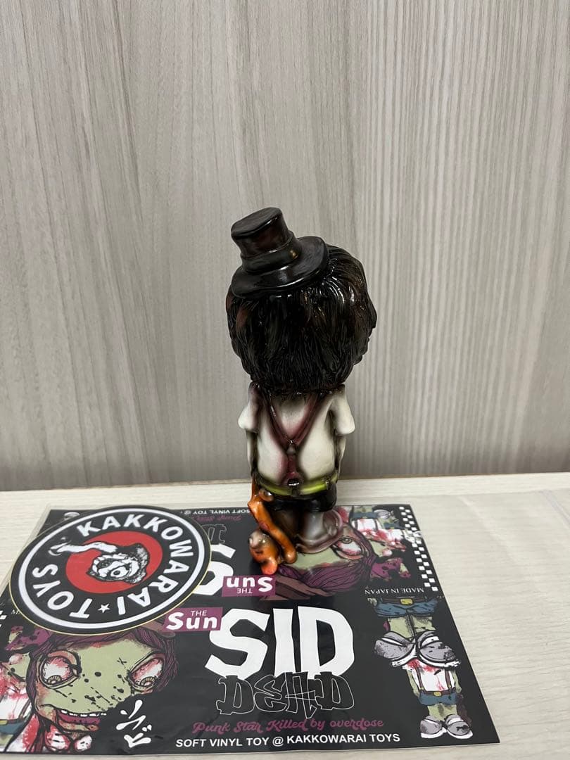 かっこわらい雑貨店　SID シド　ソフビ