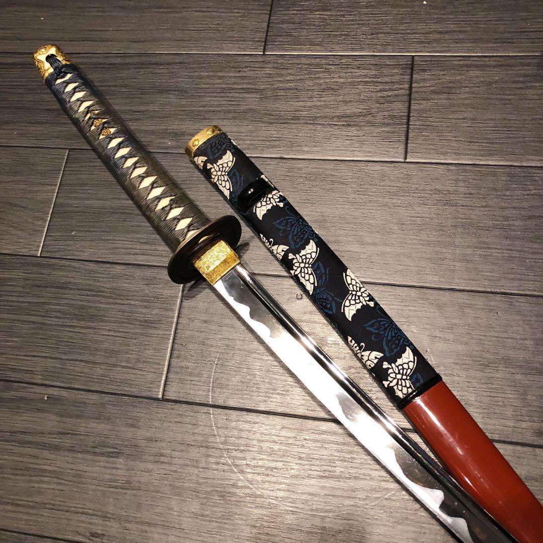 高級模造刀　居合刀　樋入り刀身　赤絹拵え　亜合金刀身