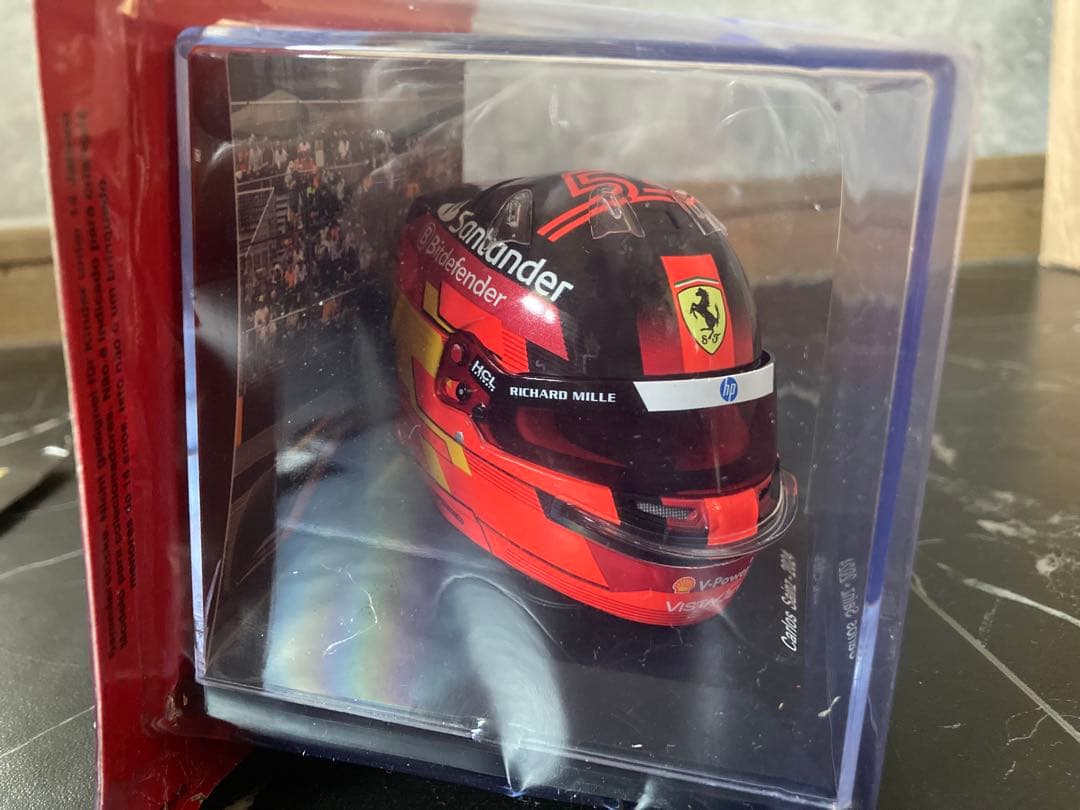 日本未発売　ビッグスケールF1コレクション　サインツ　2024 ヘルメット