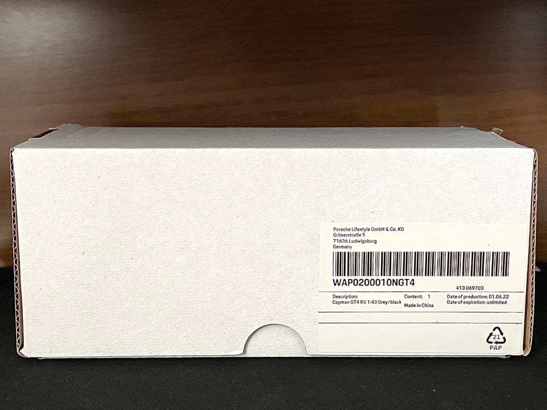 1/43 ミニチャンプス ポルシェ 718 ケイマン GT4 RS グレー