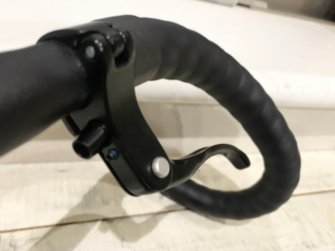 ◆FUJI（フジ）ピスト完成車外し品（ドロップハンドル＋ブレーキレバー）