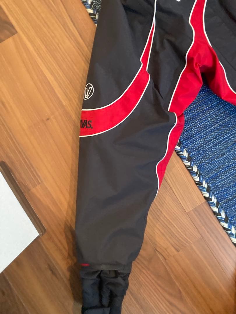 VARIVAS GORE-TEX レインウェア 黒/赤